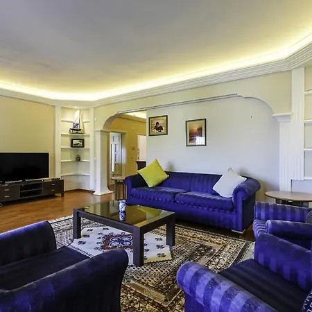 公寓 Chic W A Fireplace Pool Terrace In 阿拉尼亚